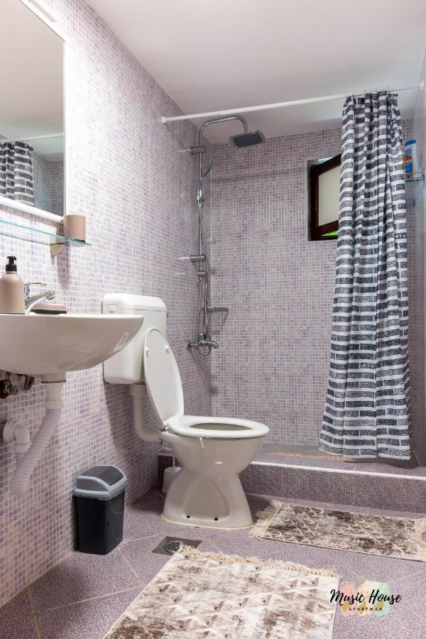 Music House Apartment Tuzla Bagian luar foto